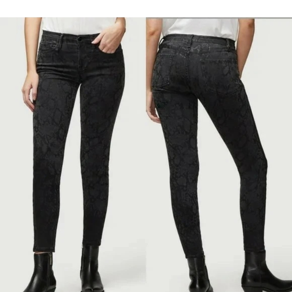 Free People Black Skinny Jeans with Stretch Fit